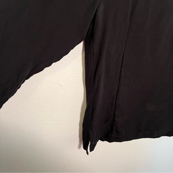 Theory Silk Blouse Black 3/4 Sleeve V-Neck - Picture 6 of 10